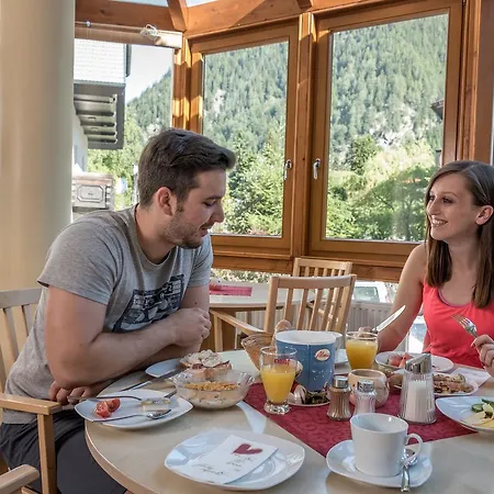 Kaerntnerhof 3*